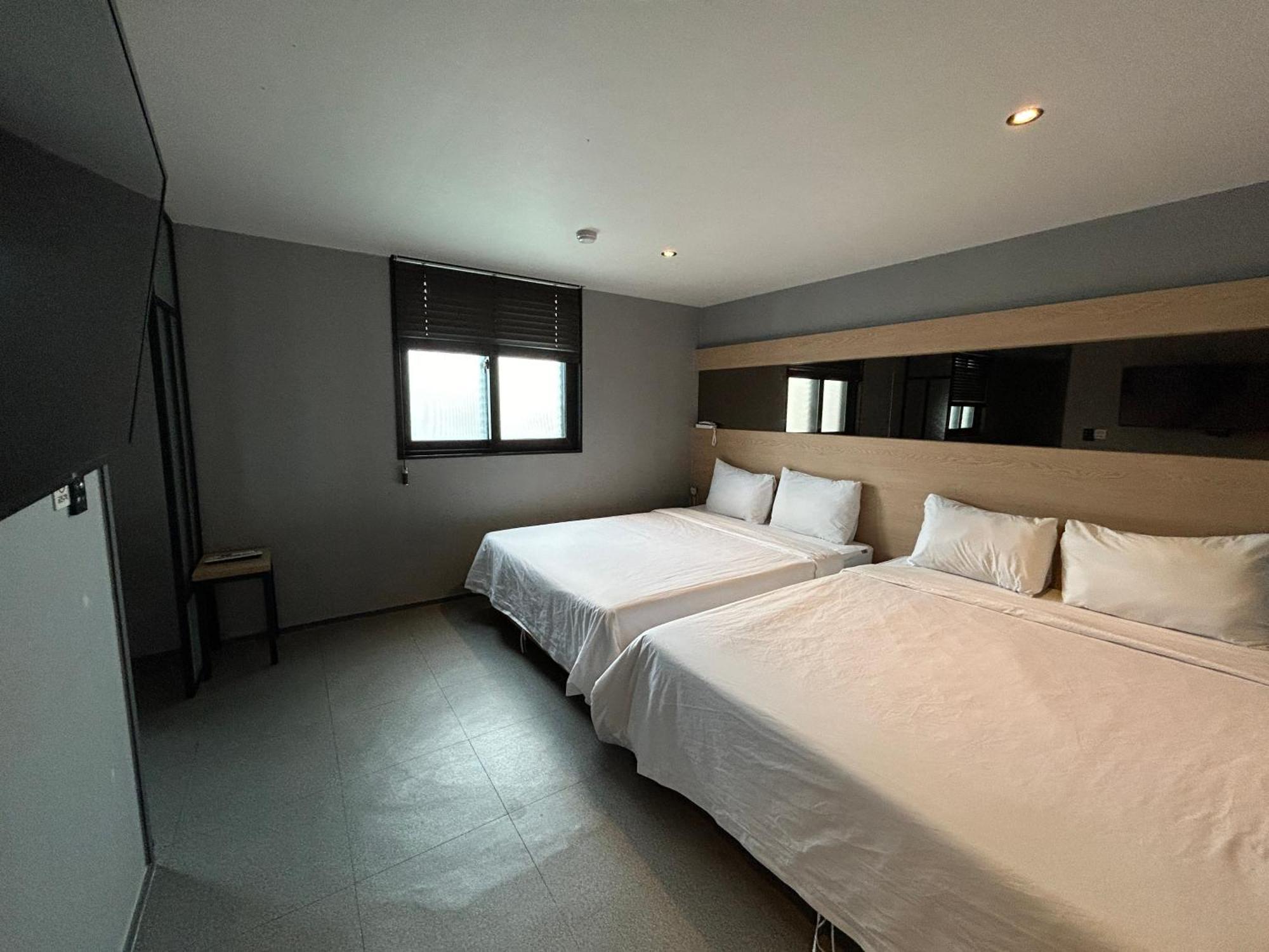 Deluxe Motel Geoje Esterno foto