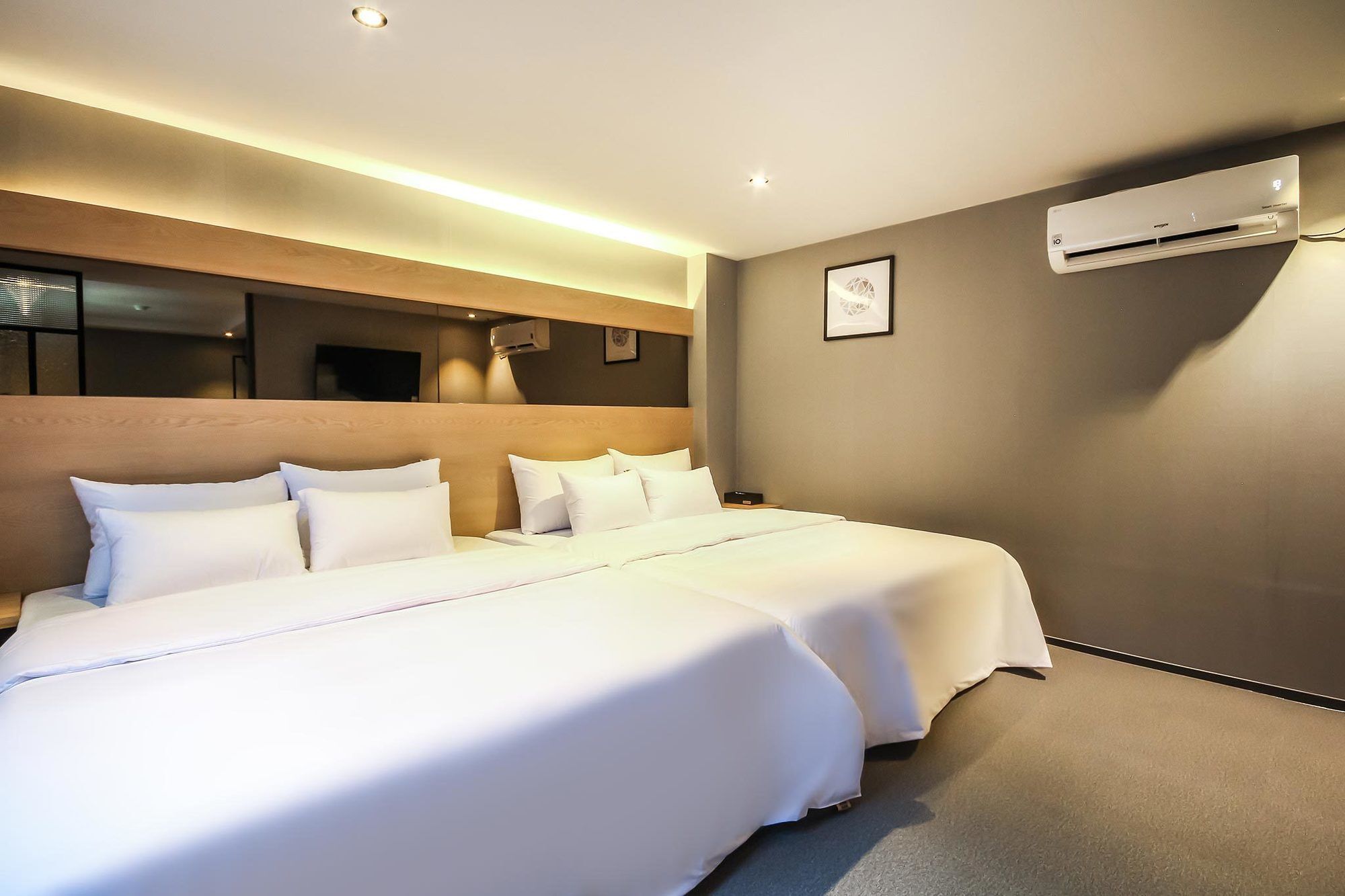 Deluxe Motel Geoje Esterno foto